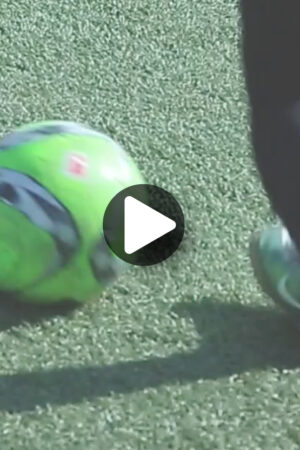 Control in Motion | The Craft of Football Dribbling